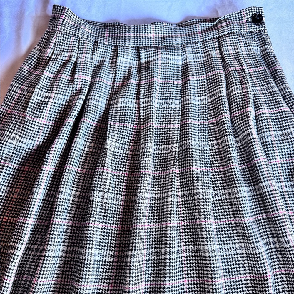 Vintage JH Collectibles Black, A-Line Maxi Skirt